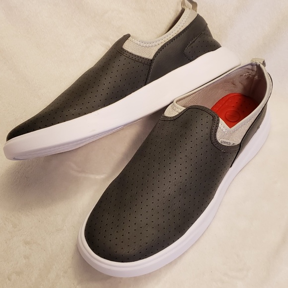 speedo water shoes mens